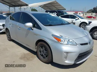 2015 Toyota Prius Four with VIN JTDKN3DU5F0448042, listed as a IAAI auction lot 41997701 with 180,314 mi miles. Bid and sale history available at carsss.com. Image 1.