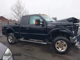2016 Ford Super Duty F-250 SRW XLT with VIN 1FT7X2B69GEA07677, listed as a IAAI auction lot 41776279 with 72,148 mi miles. Bid and sale history available at carsss.com. Image 13.