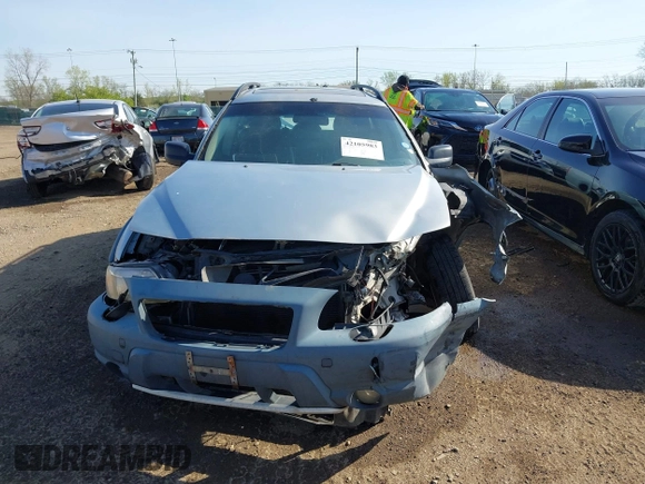 2001 Volvo V70 with VIN YV1SZ58D511026084, listed as a IAAI auction lot 42105983 with 361,165 mi miles and . Bid and sale history available at DreamBid. Image 12.