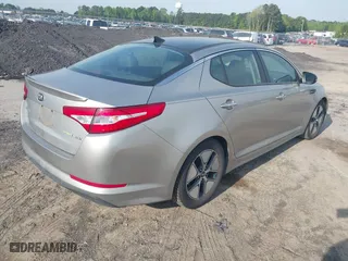 2013 Kia Optima Hybrid EX with VIN KNAGM4ADXD5059185, listed as a IAAI auction lot 42046712 with 204,884 mi miles. Bid and sale history available at carsss.com. Image 4.