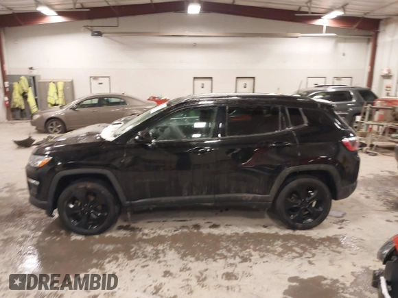 2019 Jeep Compass Latitude with VIN 3C4NJDBB0KT838995, listed as a IAAI auction lot 41278070 with 55,850 mi miles. Bid and sale history available at carsss.com. Image 14.