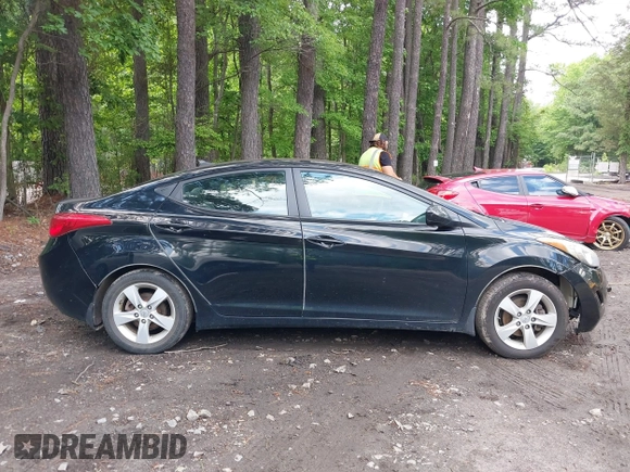 2013 Hyundai Elantra GLS z VIN KMHDH4AE0DU545363, wystawiony jako IAAI lot #42281675 z przebiegiem 129 249 mil mil oraz . Historia ofert i sprzedaży dostępna na DreamBid. Obrazek 13.