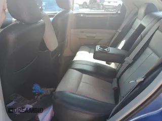 2007 Chrysler 300 Touring z VIN 2C3KA53G57H705768, wystawiony jako Copart lot #56531945 z przebiegiem 209 665 mil mil oraz Szkoda całkowita • Salvage title. Historia ofert i sprzedaży dostępna na DreamBid. Obrazek 10.