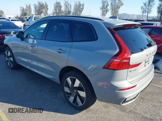 2024 Volvo XC60 Recharge Plug-In Hybrid Plus Dark Theme with VIN YV4H60DL6R1846806, listed as a IAAI auction lot 41670948 with 1 mi miles. Bid and sale history available at carsss.com. Image 3.