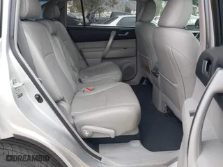 2013 Toyota Highlander with VIN 5TDZK3EHXDS103043, listed as a IAAI auction lot 41889515 with 83,976 mi miles. Bid and sale history available at carsss.com. Image 8.