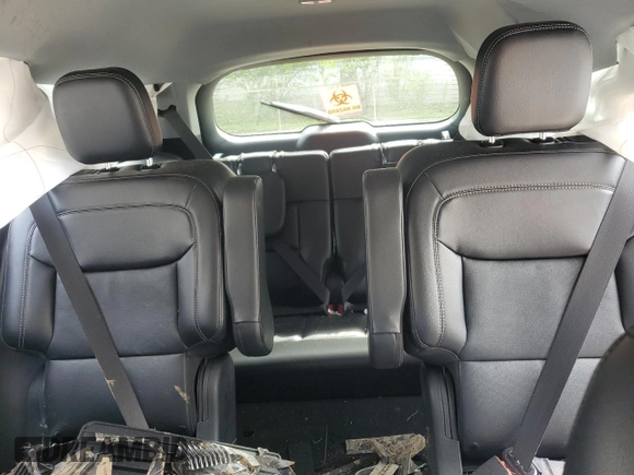 2024 Ford Explorer Limited z VIN 1FMSK7FH2RGA59947, wystawiony jako Copart lot #57084345 z przebiegiem 31 431 mil mil oraz Szkoda całkowita • Salvage title. Historia ofert i sprzedaży dostępna na DreamBid. Obrazek 10.