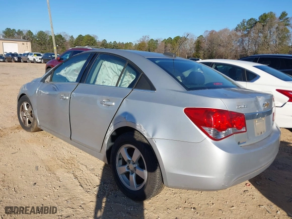 2015 Chevrolet Cruze LT with VIN 1G1PC5SBXF7123458, listed as a IAAI auction lot 41770187 with 153,477 mi miles. Bid and sale history available at carsss.com. Image 3.