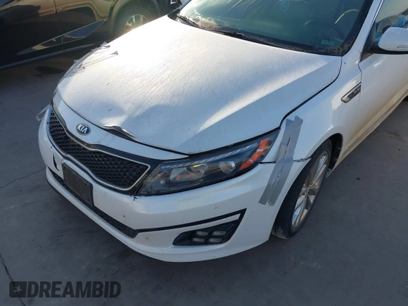 2015 Kia Optima SX Turbo with VIN 5XXGR4A69FG517335, listed as a IAAI auction lot 42014655 with 91,831 mi miles. Bid and sale history available at carsss.com. Image 17.
