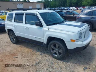 2016 Jeep Patriot Sport with VIN 1C4NJRBB8GD731252, listed as a IAAI auction lot 42321786 with 111,788 mi miles and . Bid and sale history available at DreamBid. Image 1.