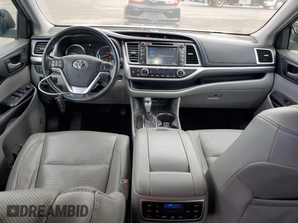 2019 Toyota Highlander Limited with VIN 5TDDZRFH0KS992455, listed as a Copart auction lot 54707655 with 408,319 mi miles and Salvage title. Bid and sale history available at DreamBid. Image 8.