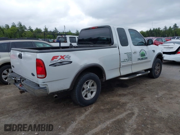 2002 Ford F-150 XL z VIN 1FTRX18L92NB61413, wystawiony jako IAAI lot #42306426 z przebiegiem 259 658 mil mil oraz . Historia ofert i sprzedaży dostępna na DreamBid. Obrazek 4.