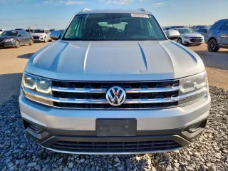 2018 Volkswagen Atlas SE with VIN 1V2CR2CA1JC527059, listed as a Copart auction lot 62957875 with 140,337 mi miles and Salvage title. Bid and sale history available at DreamBid. Image 5.