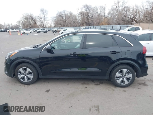 2020 Kia Niro LXS with VIN KNDCB3LC6L5369757, listed as a IAAI auction lot 41461384 with 143,926 mi miles. Bid and sale history available at carsss.com. Image 14.
