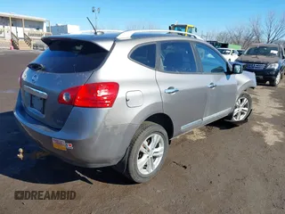 2015 Nissan Rogue S with VIN JN8AS5MVXFW770931, listed as a IAAI auction lot 41575344 with 160,556 mi miles and . Bid and sale history available at carsss.com. Image 4.