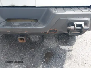 2007 Hummer H3 SUV with VIN 5GTDN13E878157795, listed as a IAAI auction lot 42131431 with 181,916 mi miles. Bid and sale history available at carsss.com. Image 6.