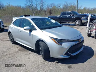 2022 Toyota Corolla Hatchback XSE with VIN JTNC4MBE1N3183637, listed as a IAAI auction lot 41802912 with 19,789 mi miles. Bid and sale history available at carsss.com. Image 1.