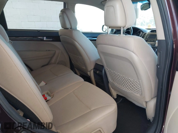 2014 Kia Sorento LX with VIN 5XYKT4A61EG435606, listed as a IAAI auction lot 42075423 with 112,474 mi miles and . Bid and sale history available at DreamBid. Image 8.