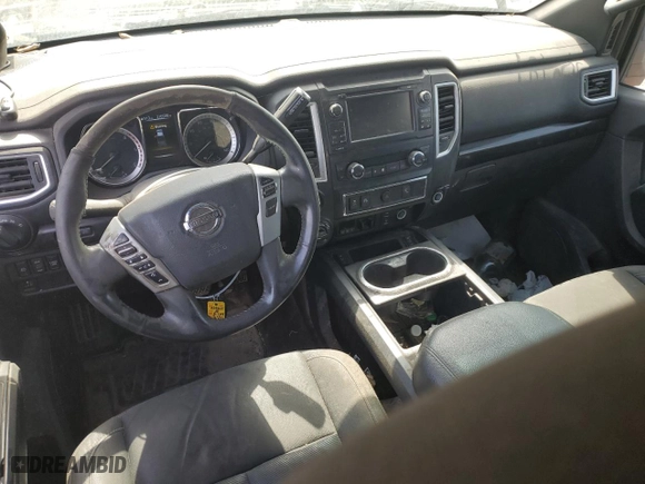2018 Nissan Titan XD SV with VIN 1N6BA1F41JN517296, listed as a Copart auction lot 49090835 with 210,589 mi miles and Clean Title. Bid and sale history available at carsss.com. Image 8.