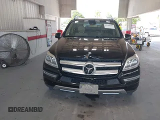 2014 Mercedes-Benz GL 450 z VIN 4JGDF7CE7EA435479, wystawiony jako IAAI lot #42280243 z przebiegiem 138 930 mil mil oraz . Historia ofert i sprzedaży dostępna na DreamBid. Obrazek 12.