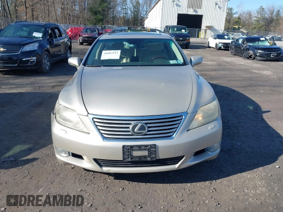 2011 Lexus LS 460 L with VIN JTHGL5EF1B5041922, listed as a IAAI auction lot 41882811 with 201,877 mi miles and . Bid and sale history available at DreamBid. Image 12.
