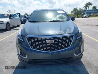 2020 Cadillac XT5 Luxury FWD z VIN 1GYKNAR45LZ224459, wystawiony jako IAAI lot #42295055 z przebiegiem 69 751 mil mil oraz . Historia ofert i sprzedaży dostępna na DreamBid. Obrazek 12.