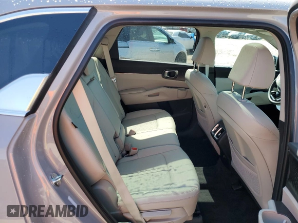 2025 Kia Sorento S z VIN 5XYRL4JC4SG321227, wystawiony jako Copart lot #52421925 z przebiegiem 14 351 mil mil oraz Szkoda całkowita • Salvage title. Historia ofert i sprzedaży dostępna na DreamBid. Obrazek 11.