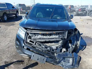 2016 Ford Explorer XLT with VIN 1FM5K7D89GGA84874, listed as a IAAI auction lot 41612708 with 124,421 mi miles. Bid and sale history available at carsss.com. Image 6.