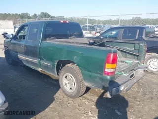 2001 Chevrolet Silverado 1500 LS with VIN 2GCEC19T711315836, listed as a IAAI auction lot 41676444 with 1 mi miles. Bid and sale history available at carsss.com. Image 3.