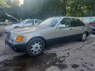 1993 Mercedes-Benz 500 с VIN WDBGA51E2PA090127, выставлен на аукционе Copart как лот 65727245 с пробегом 164 918 миль миль и Чистый • Clean title. История ставок и продаж доступна на DreamBid. Изображение 1.