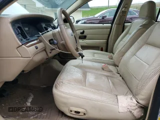 2008 Ford Crown Victoria LX с VIN 2FAFP74V28X111057, выставлен на аукционе Copart как лот 55823675 с пробегом 146 258 миль миль и Списание • Salvage title. История ставок и продаж доступна на DreamBid. Изображение 7.