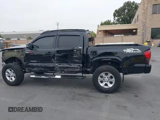 2022 Toyota Tacoma SR5 with VIN 3TMAZ5CN6NM183150, listed as a IAAI auction lot 42563528 with 38,726 mi miles and . Bid and sale history available at DreamBid. Image 15.