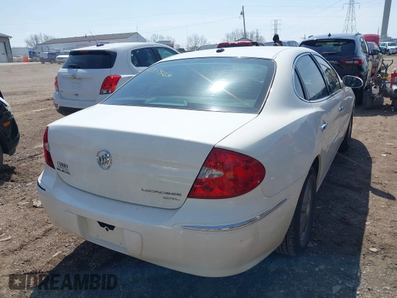 2007 Buick LaCrosse CXL with VIN 2G4WD582171243893, listed as a IAAI auction lot 41939469 with 82,218 mi miles. Bid and sale history available at carsss.com. Image 4.