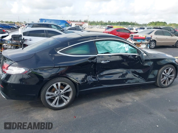 2018 Mercedes-Benz C 300 с VIN WDDWJ4KB1JF678659, выставлен на аукционе IAAI как лот 42447456 с пробегом 121 936 миль миль и . История ставок и продаж доступна на DreamBid. Изображение 6.