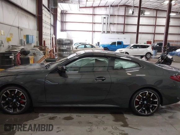 2025 BMW 4 Series M440i xDrive with VIN WBA83DA00SCT09661, listed as a IAAI auction lot 42591731 with 3,923 mi miles and . Bid and sale history available at DreamBid. Image 14.