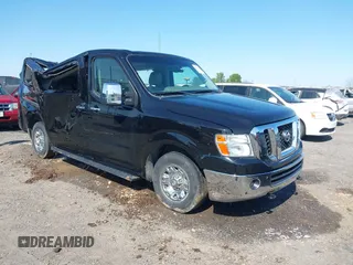 2018 Nissan NV 3500 HD SL z VIN 5BZAF0AA1JN851478, wystawiony jako IAAI lot #41980934 z przebiegiem 120 602 mil mil oraz . Historia ofert i sprzedaży dostępna na DreamBid. Obrazek 1.