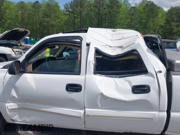 2005 Chevrolet Silverado 1500 LS with VIN 2GCEC13T751366249, listed as a IAAI auction lot 41986002 with 194,795 mi miles and . Bid and sale history available at DreamBid. Image 6.