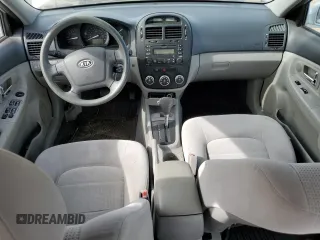 2008 Kia Spectra EX z VIN KNAFE121185541321, wystawiony jako Copart lot #55216295 z przebiegiem 120 833 mil mil oraz Szkoda całkowita • Salvage title. Historia ofert i sprzedaży dostępna na DreamBid. Obrazek 8.