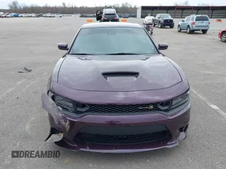 2020 Dodge Charger Scat Pack Widebody z VIN 2C3CDXGJ2LH234766, wystawiony jako IAAI lot #42005227 z przebiegiem 32 550 mil mil oraz . Historia ofert i sprzedaży dostępna na DreamBid. Obrazek 13.