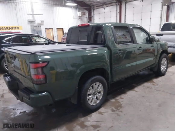 2024 Nissan Frontier PRO-4X with VIN 1N6ED1EK7RN660527, listed as a IAAI auction lot 41157416 with 10,032 mi miles. Bid and sale history available at carsss.com. Image 4.