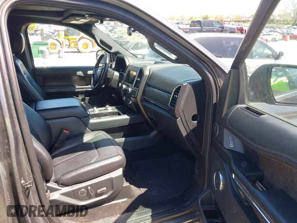 2020 Ford Expedition Max Limited z VIN 1FMJK2AT2LEA69441, wystawiony jako IAAI lot #41982170 z przebiegiem 115 212 mil mil oraz . Historia ofert i sprzedaży dostępna na DreamBid. Obrazek 5.