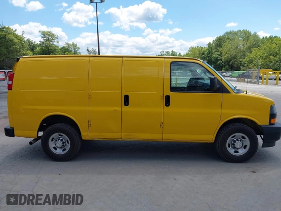 2021 Chevrolet Express Cargo with VIN 1GCWGAFP8M1175144, listed as a IAAI auction lot 42815392 with 57,298 mi miles and . Bid and sale history available at DreamBid. Image 13.