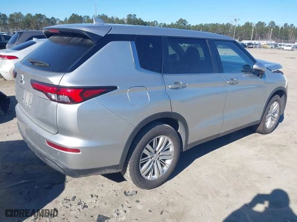 2022 Mitsubishi Outlander ES with VIN JA4J3TA86NZ034796, listed as a IAAI auction lot 41258576 with 50,382 mi miles. Bid and sale history available at carsss.com. Image 4.