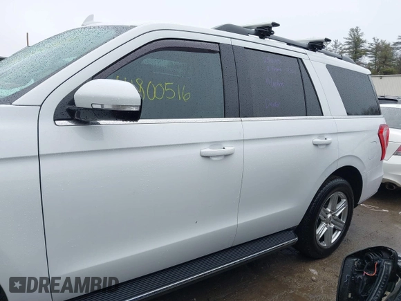 2019 Ford Expedition XLT with VIN 1FMJU1JT0KEA84331, listed as a IAAI auction lot 41800516 with 41,282 mi miles. Bid and sale history available at carsss.com. Image 15.
