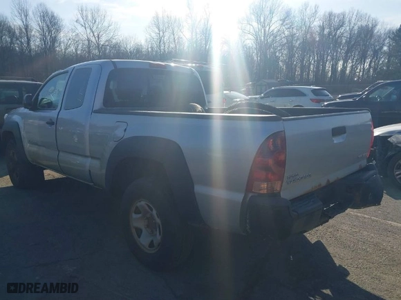 2013 Toyota Tacoma with VIN 5TFUU4EN0DX072590, listed as a IAAI auction lot 41737550 with 65,878 mi miles. Bid and sale history available at carsss.com. Image 3.