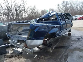 2001 Dodge 1500 z VIN 3B7HF13Z61G762957, wystawiony jako IAAI lot #41679791 z przebiegiem Nie podano mil oraz . Historia ofert i sprzedaży dostępna na DreamBid. Obrazek 4.