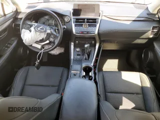 2020 Lexus NX 300 z VIN JTJDARBZ8L2171552, wystawiony jako Copart lot #50869625 z przebiegiem 65 864 mil mil oraz Szkody całkowita. Historia ofert i sprzedaży dostępna na DreamBid. Obrazek 8.