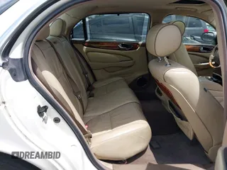 2007 Jaguar XJ Vanden Plas with VIN SAJWA82B77SH16109, listed as a IAAI auction lot 42749658 with 185,772 mi miles and . Bid and sale history available at DreamBid. Image 8.