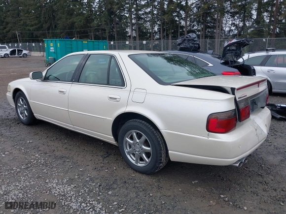 2003 Cadillac Seville Luxury SLS with VIN 1G6KS54Y43U120481, listed as a IAAI auction lot 41637413 with 46,598 mi miles. Bid and sale history available at carsss.com. Image 3.