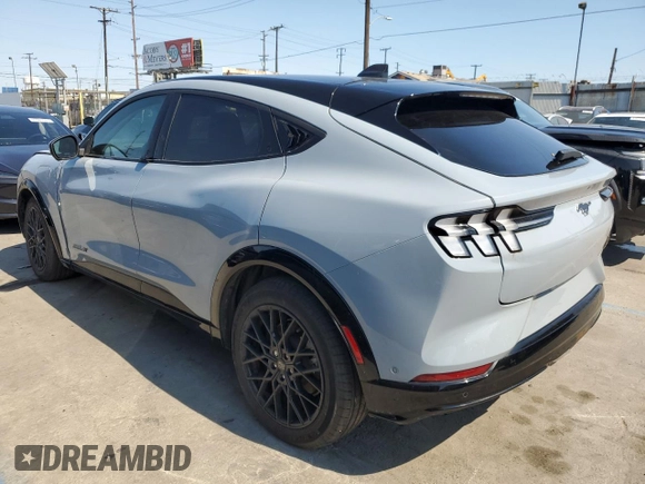 2024 Ford Mustang Mach-E Premium с VIN 3FMTK3SU3RMA33010, выставлен на аукционе Copart как лот 65359905 с пробегом 6 130 миль миль и Списание • Salvage title. История ставок и продаж доступна на DreamBid. Изображение 2.