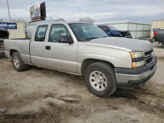 2007 Chevrolet Silverado 1500 Work Truck with VIN 1GCEC19X47Z195819, listed as a Copart auction lot 82771234 with 213,950 mi miles and Salvage Title. Bid and sale history available at carsss.com. Image 4.
